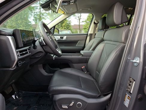 Used 2025 Hyundai Santa Fe SEL AWD/4WD image 13