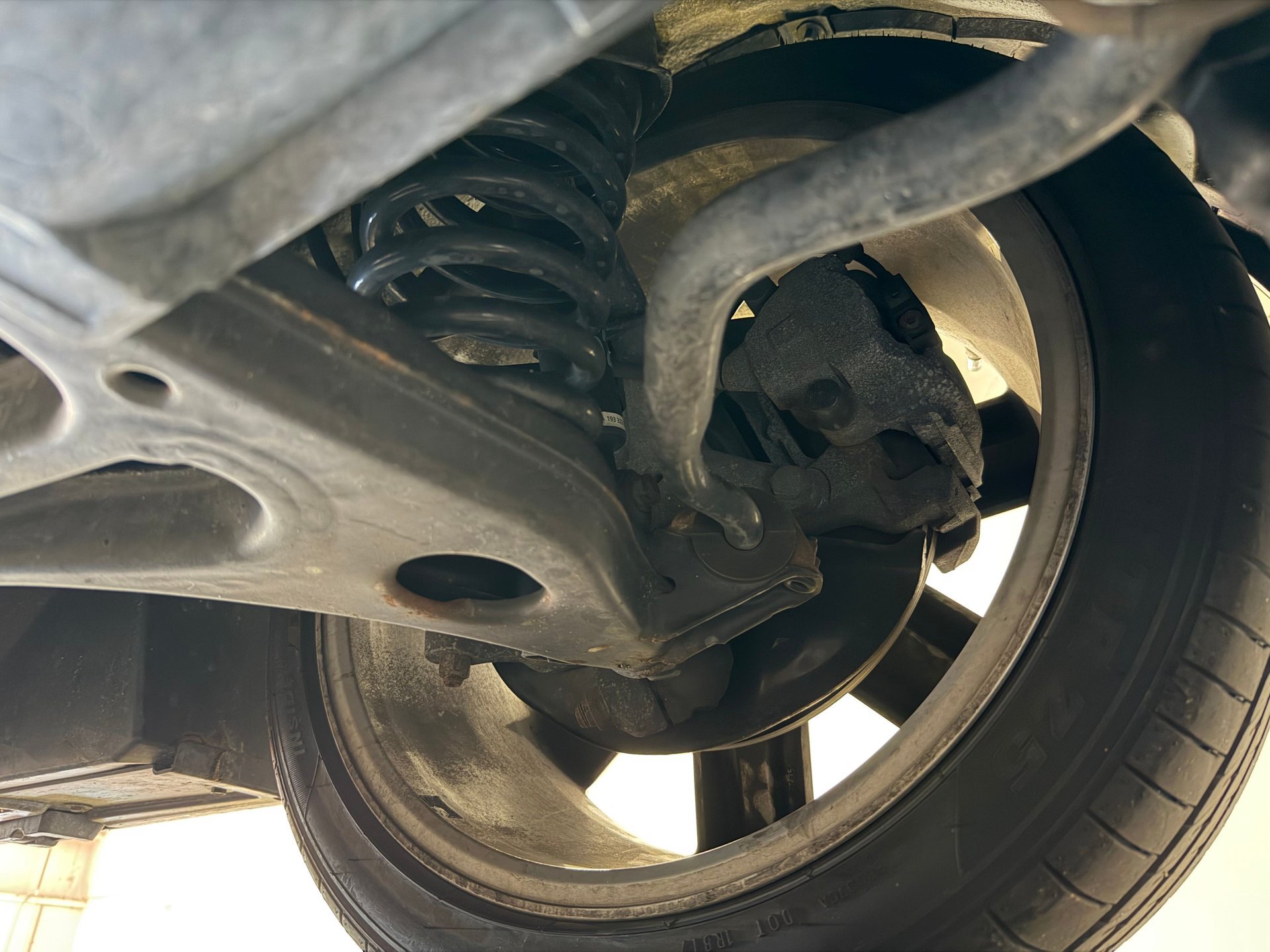 Used 2005 Chrysler Crossfire Limited RWD image 93