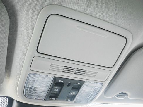 Used 2026 Honda Odyssey EX-L image 25