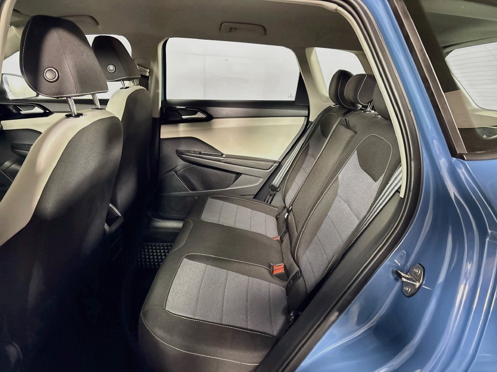 Certified 2025 Volkswagen Taos S AWD/4WD image 20