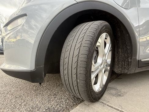 Used 2020 Chevrolet Bolt LT image 32