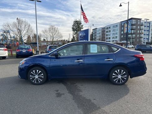 Used 2018 Nissan Sentra S image 2