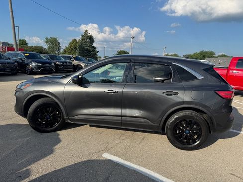 Used 2020 Ford Escape SE AWD/4WD image 4