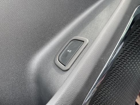 Used 2025 Chevrolet Traverse High Country w/ LPO, Floor Liner Package AWD/4WD image 14