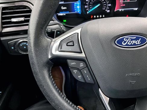 Used 2019 Ford Fusion Titanium FWD image 21