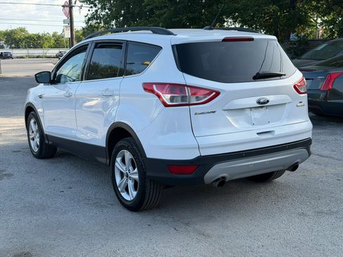 Used 2016 Ford Escape SE w/ Equipment Group 201A FWD image 7