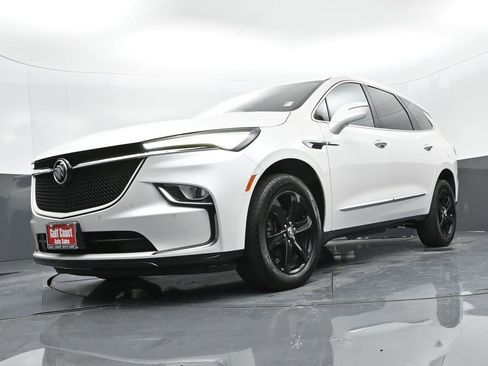 Used 2023 Buick Enclave Essence w/ Sport Touring Edition image 34