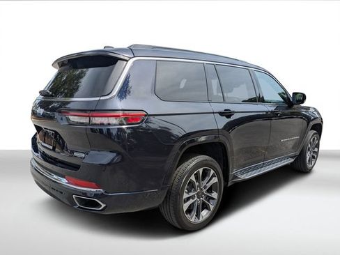 Used 2024 Jeep Grand Cherokee L Overland w/ Advanced Protech Group III AWD/4WD image 3