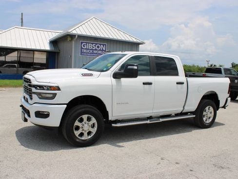 Used 2026 RAM 2500 Big Horn AWD/4WD image 5
