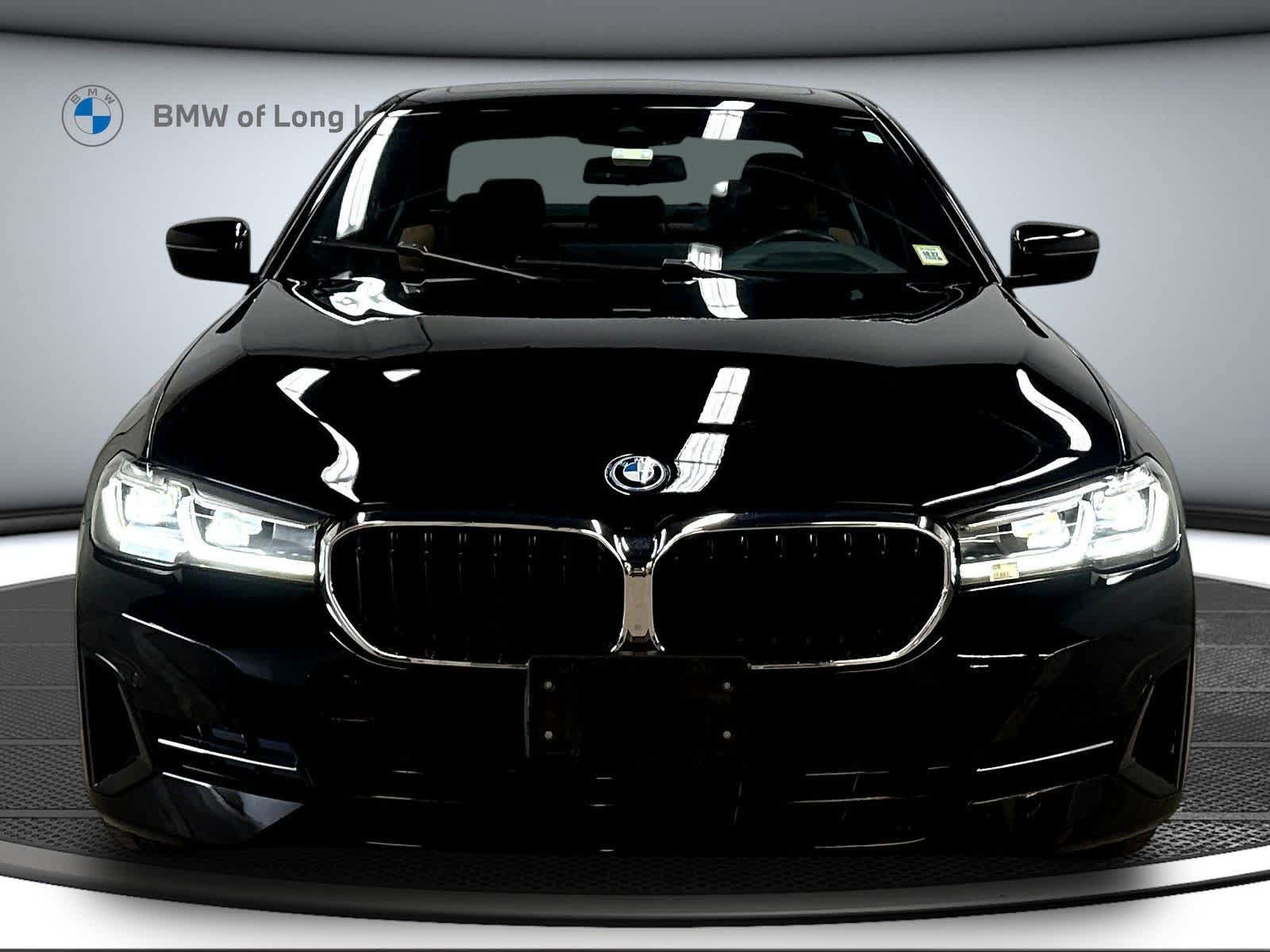 Used 2023 BMW 530e xDrive w/ Premium Package AWD/4WD image 2