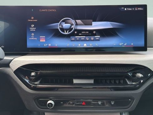 Used 2025 BMW 330i Sedan image 14