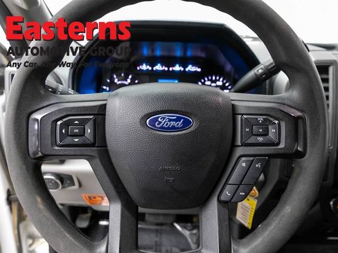 Used 2017 Ford F550 2WD Regular Cab Super Duty image 10