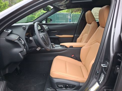 New 2026 Lexus UX 300h AWD image 9