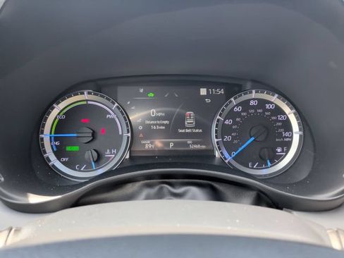Used 2023 Toyota Highlander XLE FWD image 21