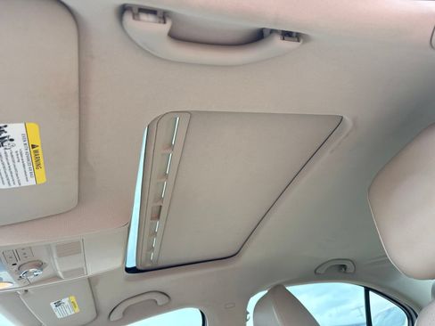 Used 2013 Volkswagen Jetta SE FWD image 12