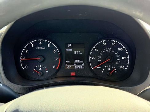 Used 2022 Hyundai Accent SE image 25