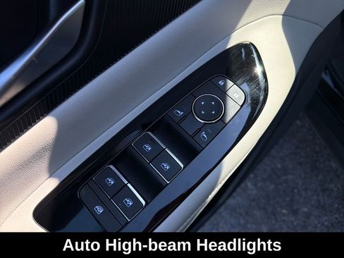 Used 2025 Nissan Murano SV AWD/4WD image 14