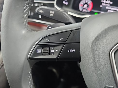 Used 2021 Audi Q8 Prestige image 17