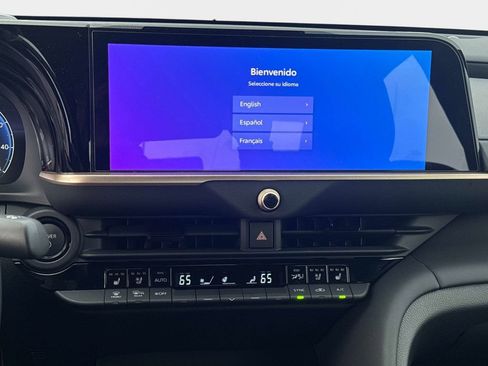 Used 2026 Toyota Crown Platinum image 27