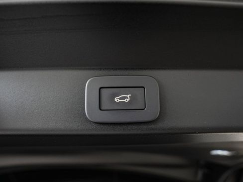 Used 2024 Land Rover Range Rover Sport Dynamic SE image 37