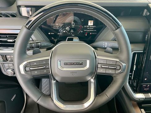 New 2026 GMC Yukon Denali w/ Denali Reserve Package image 7