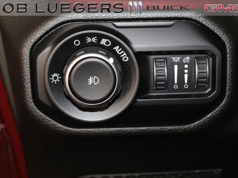 Used 2021 Jeep Wrangler Unlimited Rubicon AWD/4WD image 23