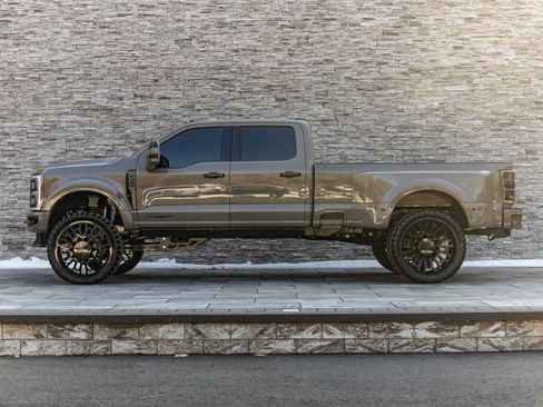 Used 2026 Ford F450 King Ranch w/ Chrome Package image 23