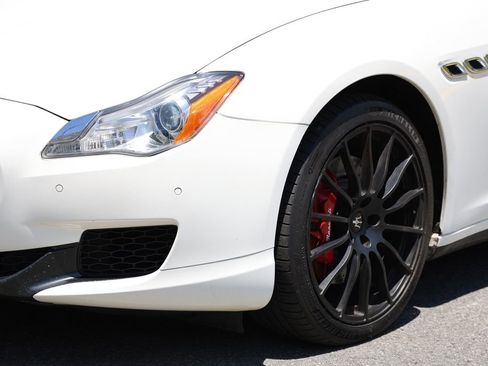 Used 2016 Maserati Quattroporte S Q4 AWD/4WD image 9