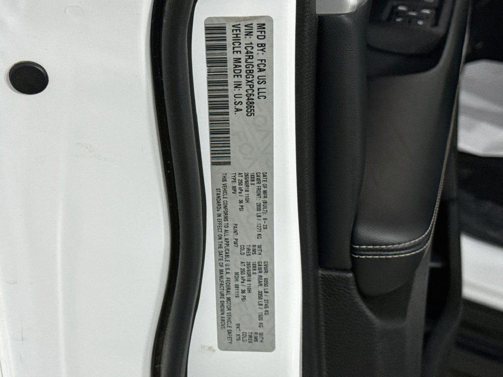 Used 2023 Jeep Grand Cherokee Limited RWD image 33