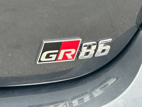 Used 2023 Toyota GR86 Premium RWD image 22
