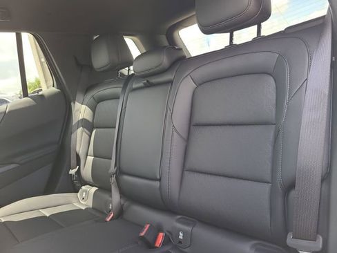New 2026 Chevrolet Equinox LT image 9