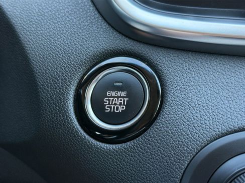 Used 2018 Kia Sorento EX image 25