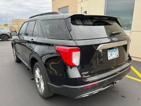 Certified 2023 Ford Explorer XLT w/ Equipment Group 202A AWD/4WD image 3