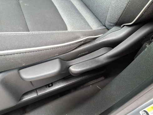 Used 2024 Chevrolet TrailBlazer LT w/ LT Cold Weather Package image 19