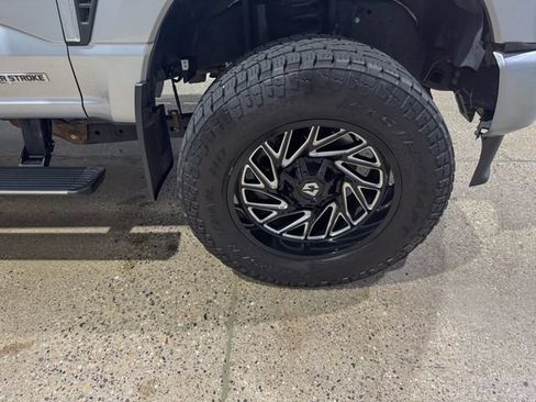 Used 2024 Ford F250 Platinum AWD/4WD image 29