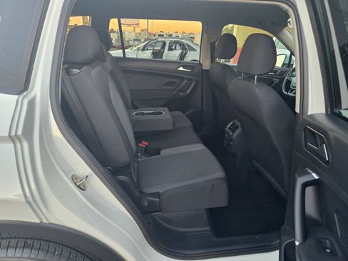 Used 2018 Volkswagen Tiguan S image 50