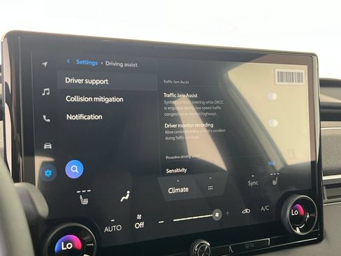 New 2026 Subaru Solterra AWD/4WD image 32