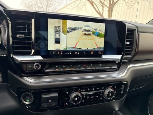 Used 2024 Chevrolet Silverado 1500 High Country image 17