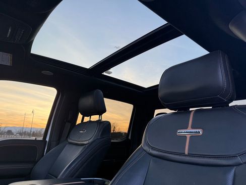 Used 2024 Ford F350 Platinum image 39