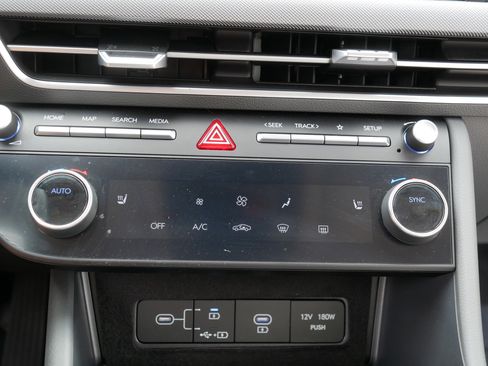 Certified 2025 Hyundai Sonata SEL AWD/4WD image 27
