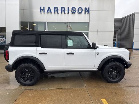 New 2025 Ford Bronco Big Bend w/ Black Diamond Package image 4