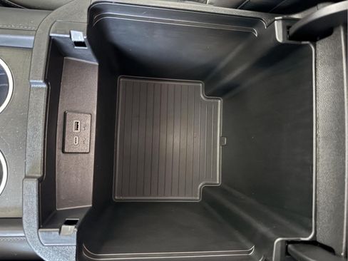 Used 2023 Chevrolet Tahoe LT AWD/4WD image 23