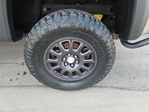 Used 2022 Chevrolet Colorado ZR2 w/ Colorado ZR2 Bison Edition image 24