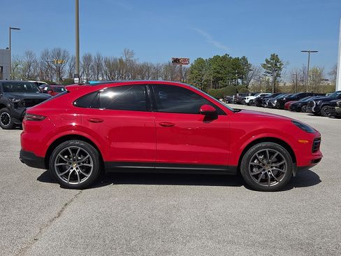 Used 2021 Porsche Cayenne Coupe image 6