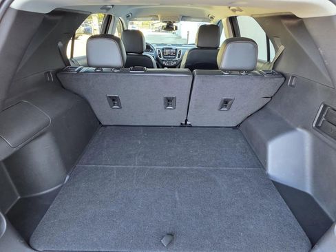 Used 2023 Chevrolet Equinox Premier image 14