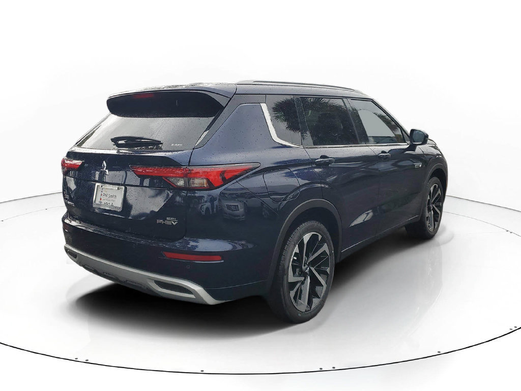Used 2025 Mitsubishi Outlander SEL AWD/4WD image 4