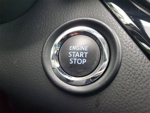 Used 2022 Toyota C-HR Limited image 24