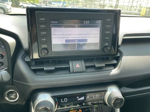 Used 2019 Toyota RAV4 XLE w/ Convenience Package AWD/4WD image 18