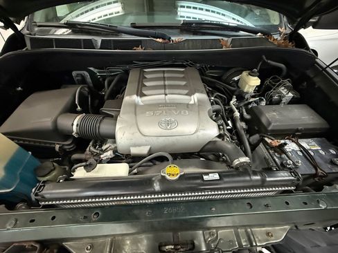 Used 2010 Toyota Tundra 4x4 Double Cab Long Bed image 35