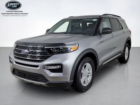 Used 2023 Ford Explorer XLT w/ Equipment Group 202A AWD/4WD image 7